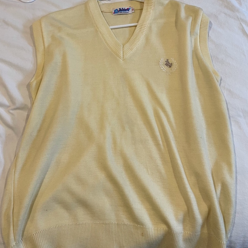 Vintage Light yellow sweater vest